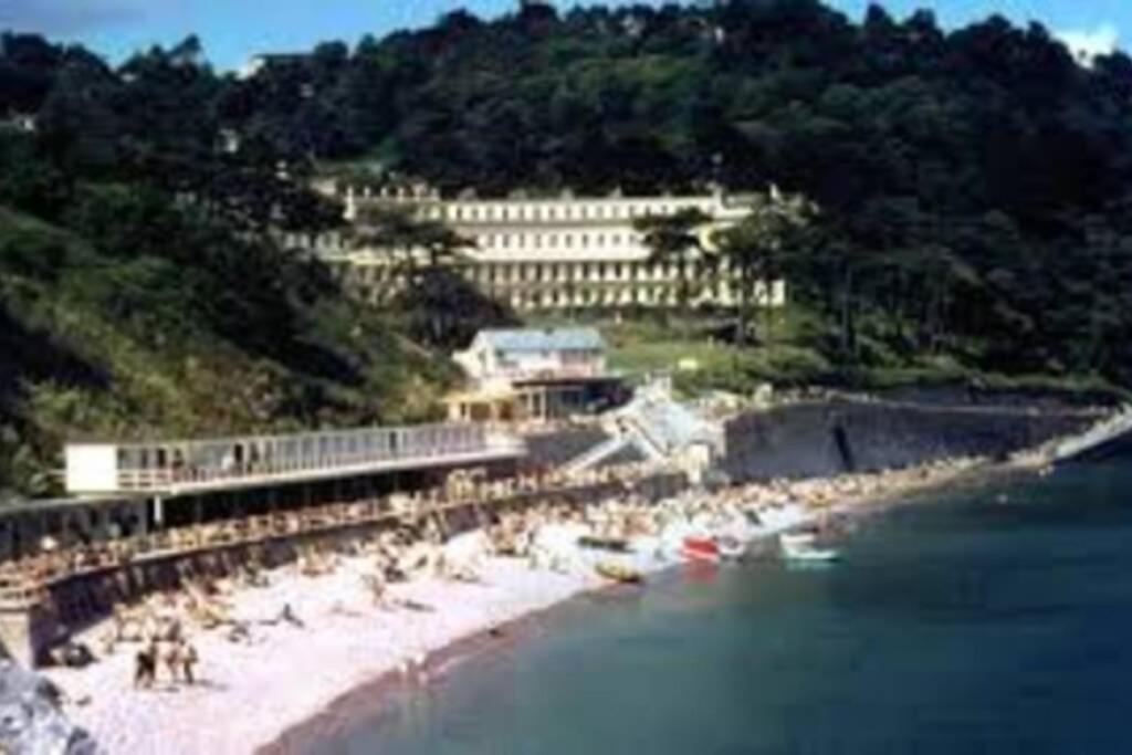 **Sunny And Bright, Thatchers Rock One Bed Beach Front Apartment*** Torquay Buitenkant foto