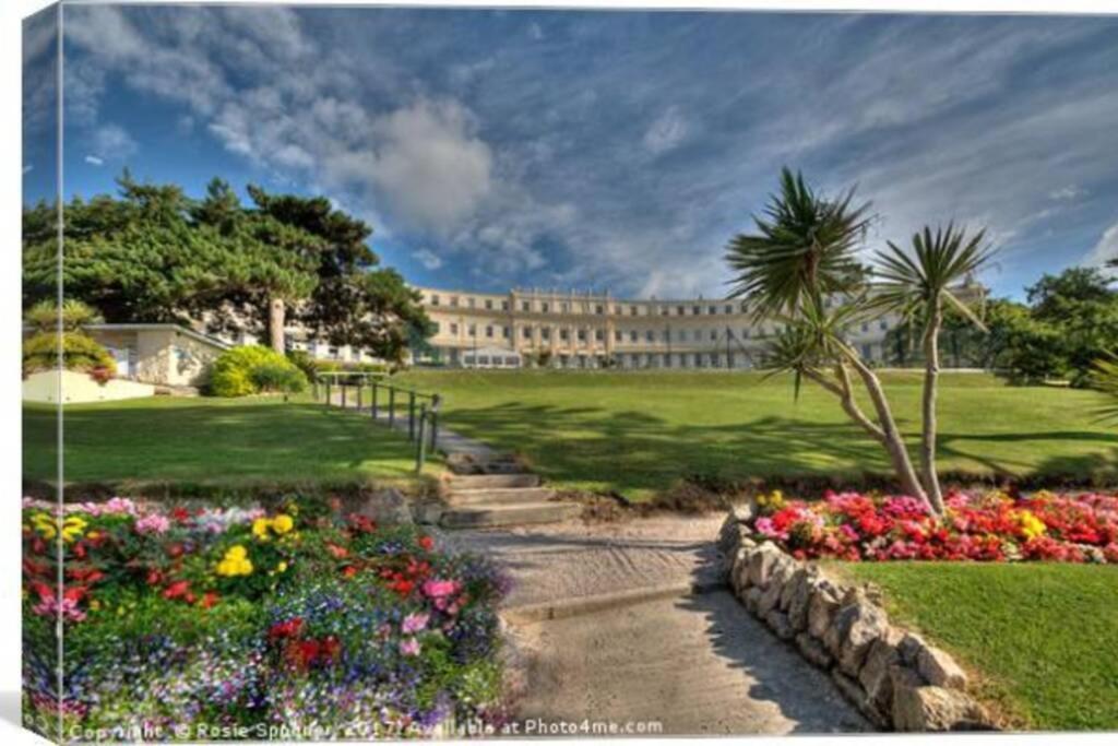 **Sunny And Bright, Thatchers Rock One Bed Beach Front Apartment*** Torquay Buitenkant foto